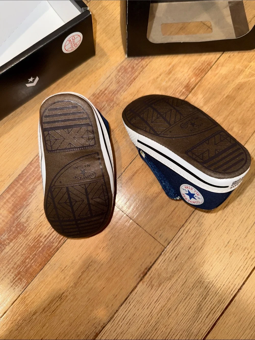 Converse Navy & White baby crib shoe size 3